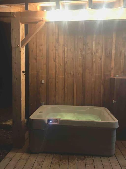 Dome Insolite Cedre Jacuzzi Et Petits Dejeuners Inclus Lagraulet-du-Gers Buitenkant foto